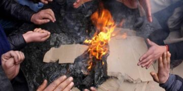 Kashmir, Ladakh Freeze Amid Sub-Zero Temperatures