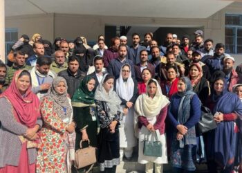 Dr. Darakhshan Andrabi attends programmes at Faridiya Educational Institute in Kishtwar