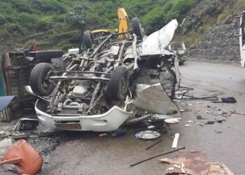 8 people killed as Sumo vehicle falls into gorge in Kishtwar