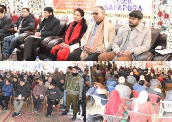 Weekly Block Diwas :Mega grievance redressal camp held at Safapora 