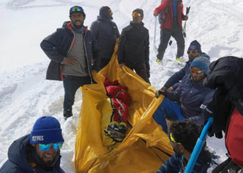 2 Polish Skier Die, 19 Foreigners Among 21 Rescued After Avalanche In Gulmarg  