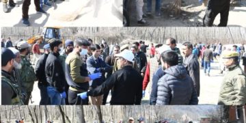 District Admin conducts mega day-long sanitation drive in Block Safapora