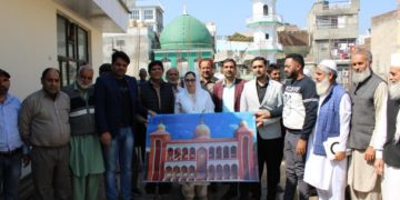 Dr Darakhshan Andrabi held a long meeting with BJP leaders at Surankote to devise multi pronged strategy to expand party base in all areas.