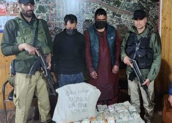 Police seize over 11 Kgs heroin worth Rs 70 cr, 2 held in Srinagar