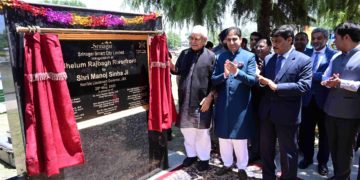 G20 meeting will boost tourism, investment flow in J&K: LG