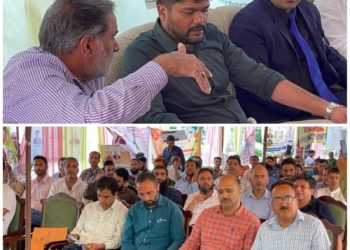 ED Ganderbal KPDCL celebrated ” Brashtachaar Mukt Bharat” awareness program in Ganderbal