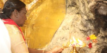 President Visits Shri Mata Vaishno Devi Shrine