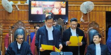 CJ Administers Oath To Justice M Y Wani As HC Judge