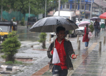 Rains lash plains, snow on higher reaches in J&K