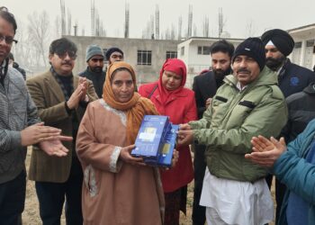 Union Minister of Social Justice and Empowerment Visits CRC Bemina in Srinagar