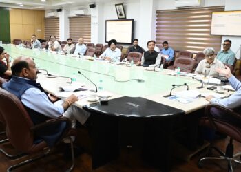 CM Omar Abdullah Reviews Progress of EoDB for Compliance Reduction, Sets Targets for Reform Implementation