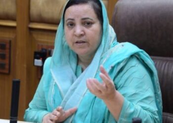 Sakeena Itoo reviews traffic regulations across J&K; emphasises enhanced safety of college, school going students