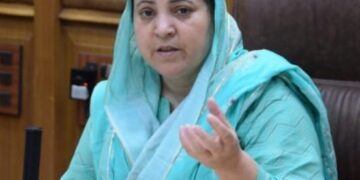 Sakeena Itoo reviews traffic regulations across J&K; emphasises enhanced safety of college, school going students