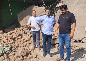 Satish Sharma Visits Shelling Affected Villages; Assures Relief to Victims