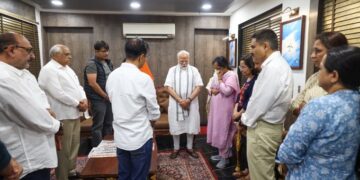 Prime Minister condoles the passing of former Gujarat Chief Minister Shri Vijay Rupani