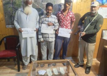 03 Gamblers Arrested in Pampore, Stake Money Seized
