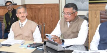 Chief Secretary Reviews Financial Inclusion Measures in J&K