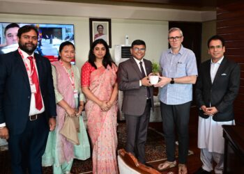 Union Bank of India Donates ₹1 Crore towards Flood Relief, Presents Cheque to CM