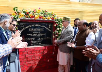 CM Omar Abdullah inaugurates ‘Know Your Artisan’ under Soulful Kashmir initiative at Kashmir Haat