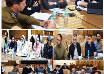 Div Com Kashmir Chairs MDC Meeting on Traffic Management; Emphasizes on Effective Decongestion Measures