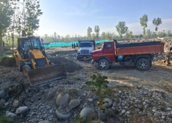 Illegal Mining Crackdown in Pulwama: Police Seize Three Vehicles, Register Case