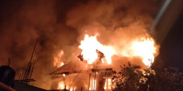 Three Houses Gutted in Alamgari Bazar Fire; No Casualties Reported in Srinagar