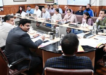CS Reviews Implementation of PM-JAY SEHAT in J&K